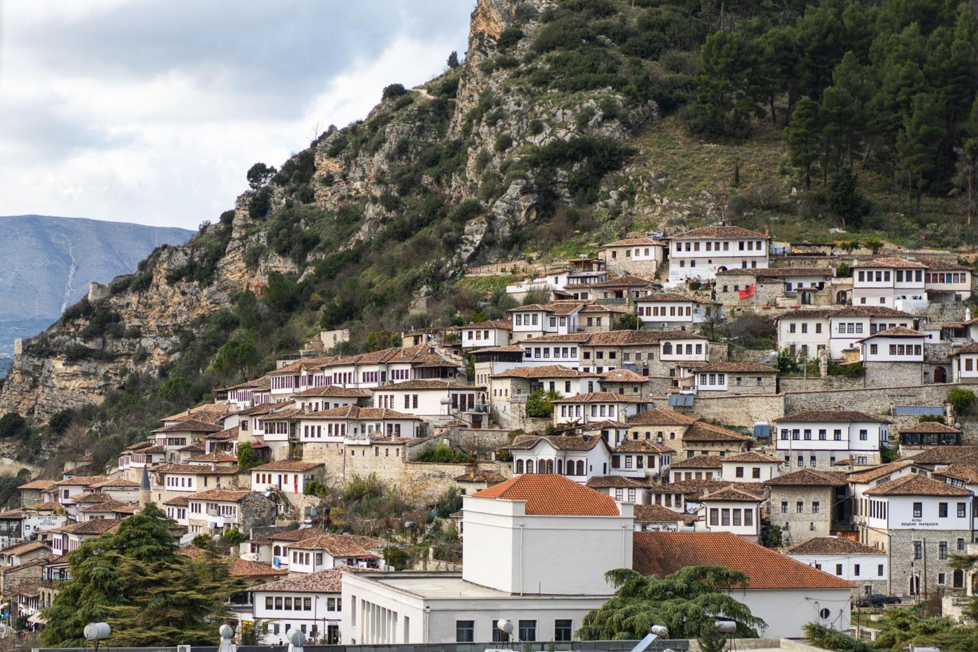 Merko Hotel Berat Exteriör bild